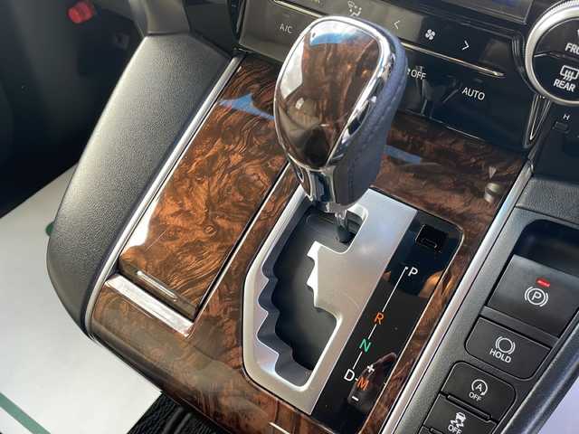 トヨタ アルファード X 岩手県 2022(令4)年 6.6万km ブラック 純正9.8インチディスプレイオーディオナビ/AM/FM/Bluetooth/バックカメラ/ETC/両側パワースライドドア/レーダークルーズコントロール/衝突被害軽減ブレーキ/レーンキープアシスト/横滑り防止装置/コーナーセンサー/アイドリングストップ/オートライト/オートハイビーム/LEDヘッドライト/フォグランプ/スマートキー/プッシュスタート/電動格納ミラー/純正16インチAW/8人乗り/ドアバイザー/禁煙車