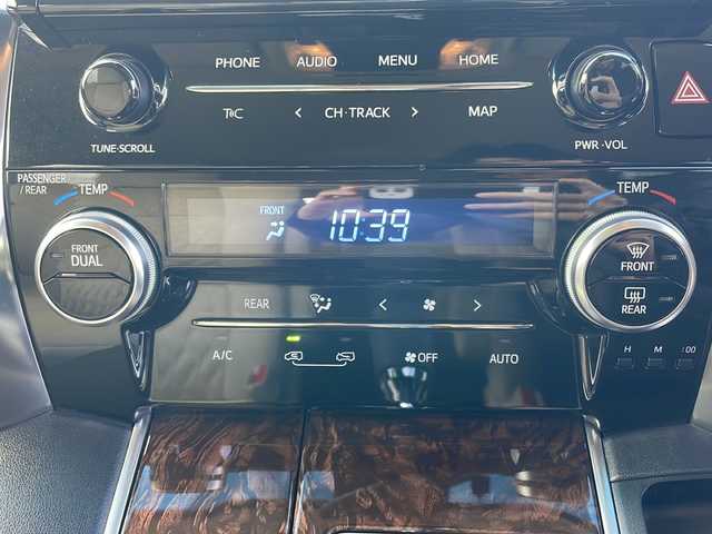 トヨタ アルファード X 岩手県 2022(令4)年 6.6万km ブラック 純正9.8インチディスプレイオーディオナビ/AM/FM/Bluetooth/バックカメラ/ETC/両側パワースライドドア/レーダークルーズコントロール/衝突被害軽減ブレーキ/レーンキープアシスト/横滑り防止装置/コーナーセンサー/アイドリングストップ/オートライト/オートハイビーム/LEDヘッドライト/フォグランプ/スマートキー/プッシュスタート/電動格納ミラー/純正16インチAW/8人乗り/ドアバイザー/禁煙車