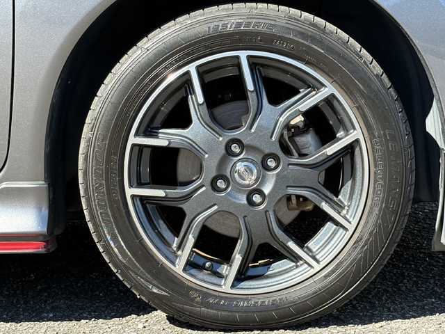 日産 ノート e－パワー ニスモ 大分県 2018(平30)年 3.5万km ダークメタルグレー 純正メモリーナビ/アラウンドビューモニター/フルセグ/DVD/Bluetoth/スマートルームミラー/エマージェンシーブレーキ/アダプティブクルーズコントロール/レーンキープアシスト/スマートキー/エンジンプッシュスタート/純正16インチアルミホイール/ETC/純正LEDヘッドライト/オートライトコントロール