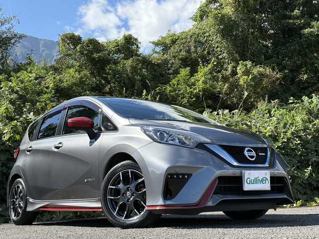 日産 ノート e－パワー ニスモ 大分県 2018(平30)年 3.5万km ダークメタルグレー 純正メモリーナビ/アラウンドビューモニター/フルセグ/DVD/Bluetoth/スマートルームミラー/エマージェンシーブレーキ/アダプティブクルーズコントロール/レーンキープアシスト/スマートキー/エンジンプッシュスタート/純正16インチアルミホイール/ETC/純正LEDヘッドライト/オートライトコントロール