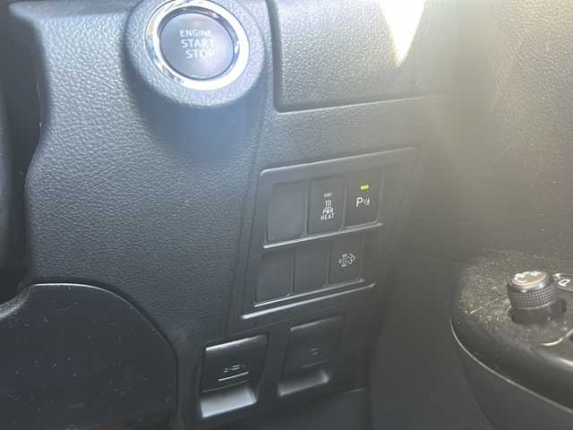 トヨタ ハイラックス Z 愛知県 2021(令3)年 1.5万km オキサイドブロンズM 禁煙車/純正メモリナビ/　AM/FM/BT/USB/HDMI/DISC/フルセグTV/GRフロントエアロ/GRサイドステップ/社外ドライブレコーダー/前後クリアランスソナー/追従機能付きクルーズコントロール/レーンキープアシスト/ダウンヒルアシストコントロール/センターデフロック/アイドリングストップ/オートライト/LEDヘッドライト/フォグランプ/ETC/純正１７インチAW/純正フロアマット/純正ドアバイザー/横滑り防止装置/盗難防止装置/革巻きステアリング/ステアリングスイッチ/W＋サイドエアバッグ/保証書/取説/スペアキー