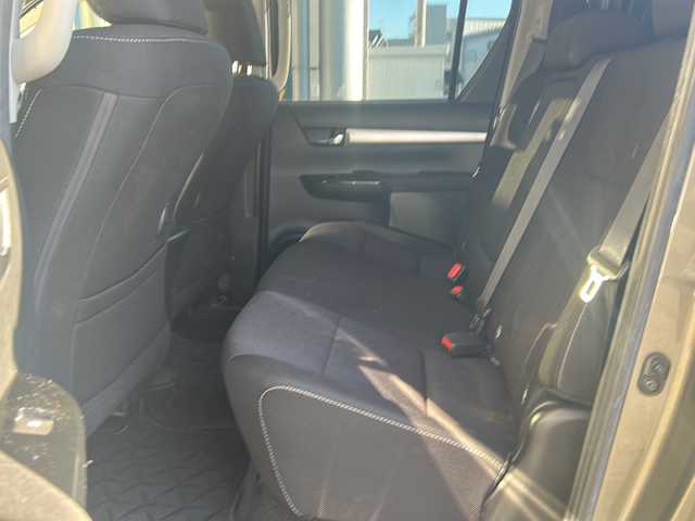 トヨタ ハイラックス Z 愛知県 2021(令3)年 1.5万km オキサイドブロンズM 禁煙車/純正メモリナビ/　AM/FM/BT/USB/HDMI/DISC/フルセグTV/GRフロントエアロ/GRサイドステップ/社外ドライブレコーダー/前後クリアランスソナー/追従機能付きクルーズコントロール/レーンキープアシスト/ダウンヒルアシストコントロール/センターデフロック/アイドリングストップ/オートライト/LEDヘッドライト/フォグランプ/ETC/純正１７インチAW/純正フロアマット/純正ドアバイザー/横滑り防止装置/盗難防止装置/革巻きステアリング/ステアリングスイッチ/W＋サイドエアバッグ/保証書/取説/スペアキー