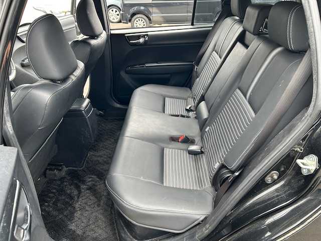 トヨタ カローラ フィールダー ハイブリッドG ダブルバイビー 静岡県 2018(平30)年 4.6万km ブラックマイカ ハイブリッド/トヨタ純正ナビ/（フルセグTV/ Bluetooth/ CD/ FM/ AM)/ビルトインETC/純正16inAW/ハーフレザーシート/前席シートヒーター/プッシュスタート/スマートキー/ドアバイザー/LEDヘッドライト/クリアランスソナー/オートライト/オートマチックハイビーム/保証書/取扱説明書