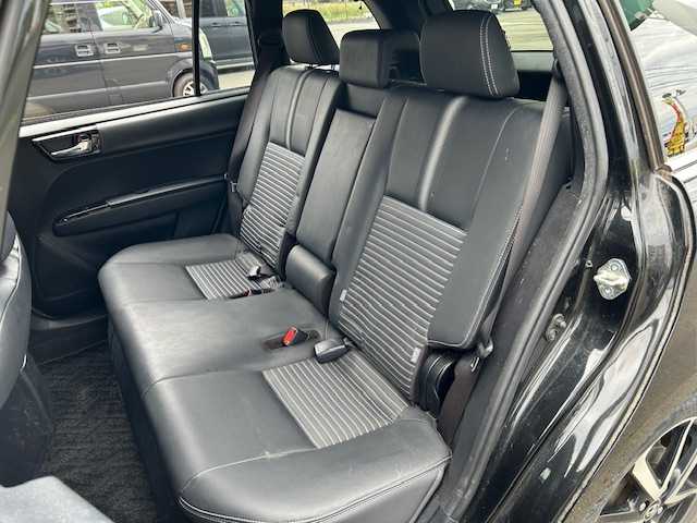 トヨタ カローラ フィールダー ハイブリッドG ダブルバイビー 静岡県 2018(平30)年 4.6万km ブラックマイカ ハイブリッド/トヨタ純正ナビ/（フルセグTV/ Bluetooth/ CD/ FM/ AM)/ビルトインETC/純正16inAW/ハーフレザーシート/前席シートヒーター/プッシュスタート/スマートキー/ドアバイザー/LEDヘッドライト/クリアランスソナー/オートライト/オートマチックハイビーム/保証書/取扱説明書