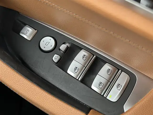 ＢＭＷ Ｘ３ xDrive20d Mスポーツ 島根県 2021(令3)年 3.8万km アルピンホワイトⅢ 登録時走行距離39310km/純正ナビ(Bluetooth・AM・FM)/フルセグテレビ/全周囲カメラ/バックカメラ/サイドカメラ/フロントカメラ/前席パワーシート/全席シートヒーター/電動リアゲート/ブラインドスポットモニター/ヘッドアップディスプレイ/純正ドライブレコーダー/純正ETC/レーダークルーズコントロール/レーンキープアシスト/衝突被害軽減ブレーキ/前後コーナーセンサー/LEDヘッドライト/オートライト/パドルシフト/純正19インチAW/禁煙車