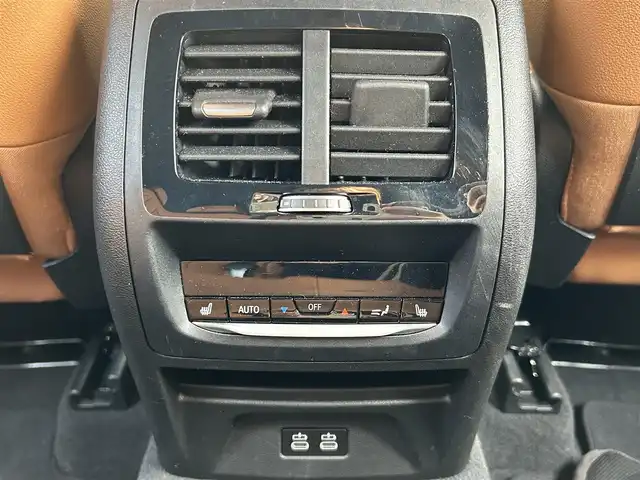 ＢＭＷ Ｘ３ xDrive20d Mスポーツ 島根県 2021(令3)年 3.8万km アルピンホワイトⅢ 登録時走行距離39310km/純正ナビ(Bluetooth・AM・FM)/フルセグテレビ/全周囲カメラ/バックカメラ/サイドカメラ/フロントカメラ/前席パワーシート/全席シートヒーター/電動リアゲート/ブラインドスポットモニター/ヘッドアップディスプレイ/純正ドライブレコーダー/純正ETC/レーダークルーズコントロール/レーンキープアシスト/衝突被害軽減ブレーキ/前後コーナーセンサー/LEDヘッドライト/オートライト/パドルシフト/純正19インチAW/禁煙車