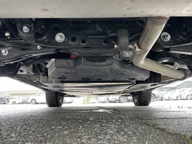 トヨタ ハリアー ハイブリッド Z レザーパッケージ 岩手県 2023(令5)年 4.5万km プラチナホワイトパールマイカ 純正12.3インチメモリナビ/AM/FM/Bluetooth/フルセグTV/JBLプレミアムサウンド/調光パノラマルーフ/バックカメラ/ETC2.0/デジタルインナーミラー(ドラレコ付)/ステアリングヒーター/レーダークルーズコントロール/衝突被害軽減ブレーキ/レーンキープアシスト/横滑り防止装置/前席パワーシート/シートヒーター/ベンチレーションシート/オートライト/オートハイビーム/LEDヘッドライト/フォグランプ/スマートキー/プッシュスタート/電動格納ミラー/純正19インチAW/純正ドアバイザー