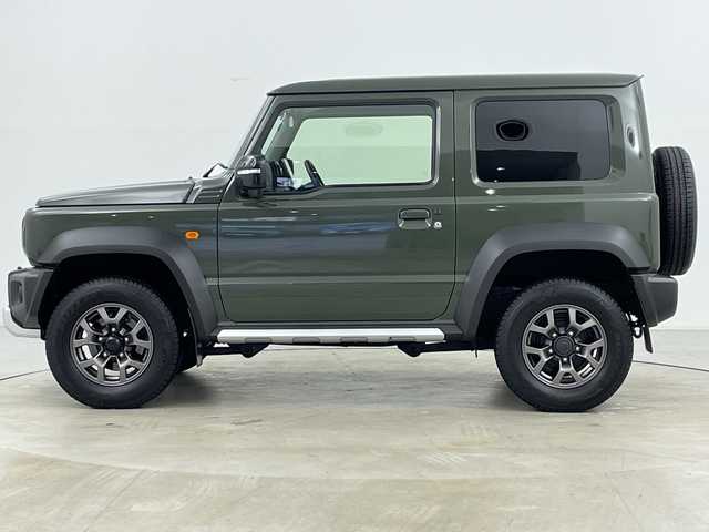 スズキ ジムニー シエラ JC 道央・札幌 2020(令2)年 5万km ジャングルグリーン ・ワンオーナー/・４WD/・社外ナビ（TV＆CD＆DVD＆BT＆SD）/・バックカメラ/・スズキセーフティサポート/・ヘッドライトウォッシャー/・クルーズコントロール/・社外ドライブレコーダー/・シートヒーター/・ビルトインETC/・社外レーダー/・オートライト/・LEDライト/・スマートキー/・スペアキー