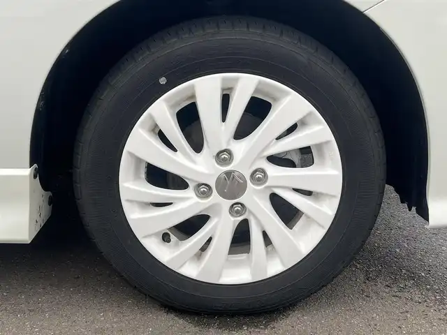 スズキ スペーシア カスタム HYBRID GS 秋田県 2023(令5)年 1.2万km ピュアホワイトP ４WD/衝突軽減システム/LEDヘッドライト/片側パワースライドドア/純正SDナビ（DVD/CD/BT）/フルセグ/スズキ純正アルミ（夏タイヤ装着）/スマートキー/アイドリングストップ/プッシュスタート/クルーズコントロール追従走行有/オートマチックハイビーム/コーナーセンサー/レーンキープアシスト/ステアリングスイッチ/前席シートヒーター/純正フロアマット/純正ドアバイザー/オートライト/オートエアコン/パワーステアリング/パワーウィンドウ/電動格納ウィンカーミラー/横滑り防止/盗難防止装置/寒冷地仕様/取扱説明書/スペアキー×１