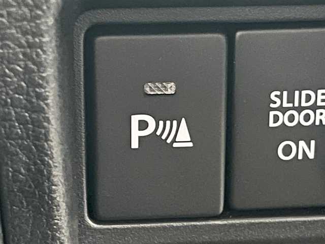 スズキ スペーシア カスタム HYBRID GS 岐阜県 2023(令5)年 1.2万km ピュアホワイトP ４WD/衝突軽減システム/LEDヘッドライト/片側パワースライドドア/純正SDナビ（DVD/CD/BT）/フルセグ（走行中視聴可能）/スズキ純正アルミ（夏タイヤ装着）/スマートキー/アイドリングストップ/プッシュスタート/クルーズコントロール追従走行有/オートマチックハイビーム/コーナーセンサー/レーンキープアシスト/ステアリングスイッチ/前席シートヒーター/純正フロアマット/純正ドアバイザー/オートライト/オートエアコン/パワーステアリング/パワーウィンドウ/電動格納ウィンカーミラー/横滑り防止/盗難防止装置/寒冷地仕様/取扱説明書/スペアキー×１