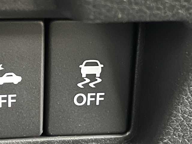 スズキ スペーシア カスタム HYBRID GS 岐阜県 2023(令5)年 1.2万km ピュアホワイトP ４WD/衝突軽減システム/LEDヘッドライト/片側パワースライドドア/純正SDナビ（DVD/CD/BT）/フルセグ（走行中視聴可能）/スズキ純正アルミ（夏タイヤ装着）/スマートキー/アイドリングストップ/プッシュスタート/クルーズコントロール追従走行有/オートマチックハイビーム/コーナーセンサー/レーンキープアシスト/ステアリングスイッチ/前席シートヒーター/純正フロアマット/純正ドアバイザー/オートライト/オートエアコン/パワーステアリング/パワーウィンドウ/電動格納ウィンカーミラー/横滑り防止/盗難防止装置/寒冷地仕様/取扱説明書/スペアキー×１