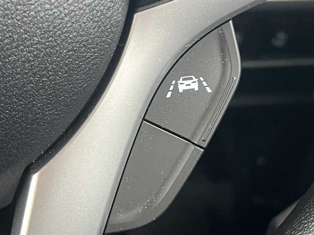 スズキ スペーシア カスタム HYBRID GS 岐阜県 2023(令5)年 1.2万km ピュアホワイトP ４WD/衝突軽減システム/LEDヘッドライト/片側パワースライドドア/純正SDナビ（DVD/CD/BT）/フルセグ（走行中視聴可能）/スズキ純正アルミ（夏タイヤ装着）/スマートキー/アイドリングストップ/プッシュスタート/クルーズコントロール追従走行有/オートマチックハイビーム/コーナーセンサー/レーンキープアシスト/ステアリングスイッチ/前席シートヒーター/純正フロアマット/純正ドアバイザー/オートライト/オートエアコン/パワーステアリング/パワーウィンドウ/電動格納ウィンカーミラー/横滑り防止/盗難防止装置/寒冷地仕様/取扱説明書/スペアキー×１