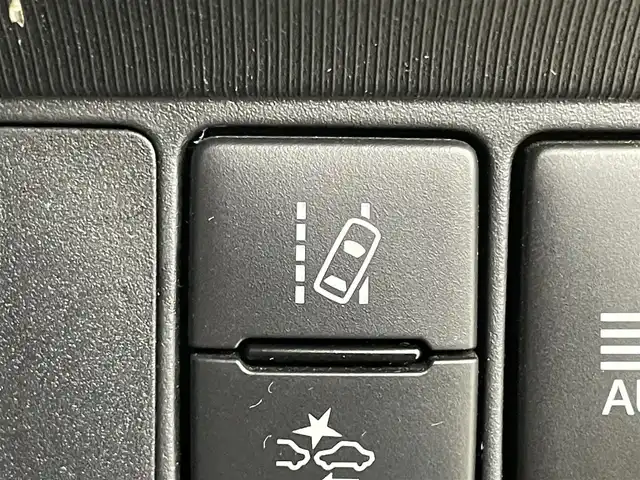 トヨタ アクア S スタイルブラック 岡山県 2016(平28)年 6万km ダークブルーマイカ 純正ナビ/・FM/AM/Bluetooth/フルセグ/CD/DVD/型番:NSZT-W66T/バックカメラ/ビルトインETC/トヨタセーフティーセンス/・プリクラッシュセーフティ/・レーンキープアシスト/・オートマチックハイビーム/社外フロアマット/オートエアコン/オートライト/・フォグライト/プッシュスタート/スマートキー×2/取扱説明書