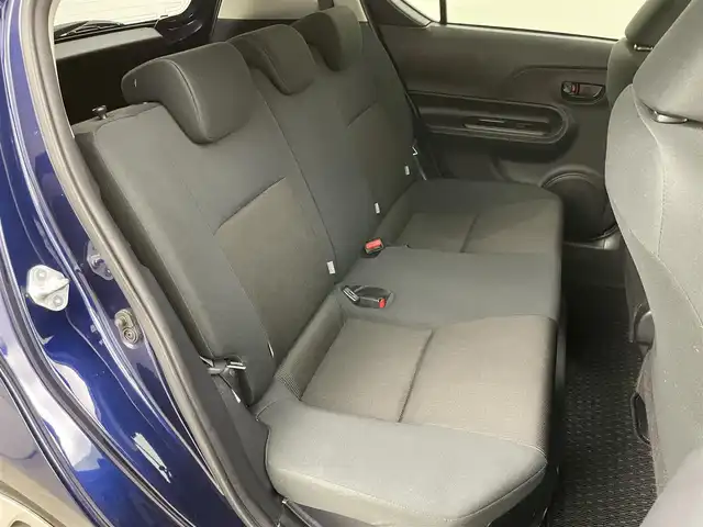 トヨタ アクア S スタイルブラック 岡山県 2016(平28)年 6万km ダークブルーマイカ 純正ナビ/・FM/AM/Bluetooth/フルセグ/CD/DVD/型番:NSZT-W66T/バックカメラ/ビルトインETC/トヨタセーフティーセンス/・プリクラッシュセーフティ/・レーンキープアシスト/・オートマチックハイビーム/社外フロアマット/オートエアコン/オートライト/・フォグライト/プッシュスタート/スマートキー×2/取扱説明書