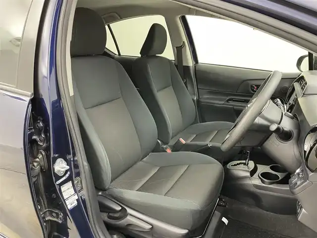 トヨタ アクア S スタイルブラック 岡山県 2016(平28)年 6万km ダークブルーマイカ 純正ナビ/・FM/AM/Bluetooth/フルセグ/CD/DVD/型番:NSZT-W66T/バックカメラ/ビルトインETC/トヨタセーフティーセンス/・プリクラッシュセーフティ/・レーンキープアシスト/・オートマチックハイビーム/社外フロアマット/オートエアコン/オートライト/・フォグライト/プッシュスタート/スマートキー×2/取扱説明書