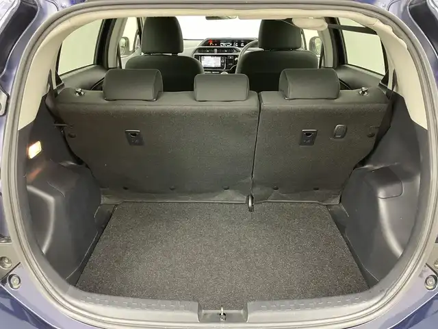 トヨタ アクア S スタイルブラック 岡山県 2016(平28)年 6万km ダークブルーマイカ 純正ナビ/・FM/AM/Bluetooth/フルセグ/CD/DVD/型番:NSZT-W66T/バックカメラ/ビルトインETC/トヨタセーフティーセンス/・プリクラッシュセーフティ/・レーンキープアシスト/・オートマチックハイビーム/社外フロアマット/オートエアコン/オートライト/・フォグライト/プッシュスタート/スマートキー×2/取扱説明書