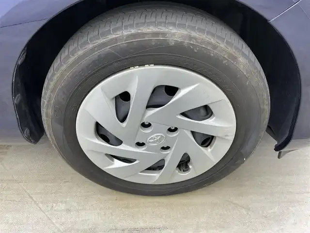 トヨタ アクア S スタイルブラック 岡山県 2016(平28)年 6万km ダークブルーマイカ 純正ナビ/・FM/AM/Bluetooth/フルセグ/CD/DVD/型番:NSZT-W66T/バックカメラ/ビルトインETC/トヨタセーフティーセンス/・プリクラッシュセーフティ/・レーンキープアシスト/・オートマチックハイビーム/社外フロアマット/オートエアコン/オートライト/・フォグライト/プッシュスタート/スマートキー×2/取扱説明書