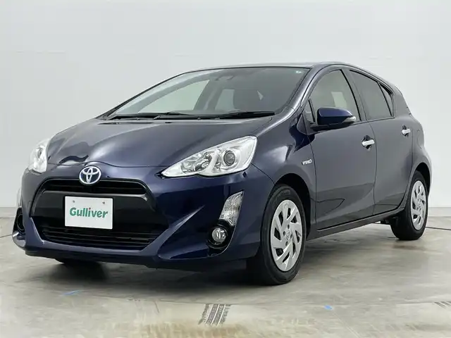 トヨタ アクア S スタイルブラック 岡山県 2016(平28)年 6万km ダークブルーマイカ 純正ナビ/・FM/AM/Bluetooth/フルセグ/CD/DVD/型番:NSZT-W66T/バックカメラ/ビルトインETC/トヨタセーフティーセンス/・プリクラッシュセーフティ/・レーンキープアシスト/・オートマチックハイビーム/社外フロアマット/オートエアコン/オートライト/・フォグライト/プッシュスタート/スマートキー×2/取扱説明書