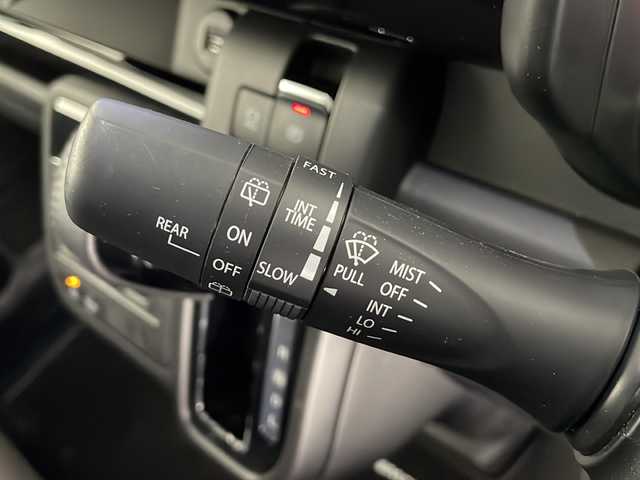 スズキ スペーシア カスタム HYBRID XS 長野県 2024(令6)年 0.8万km ピュアホワイトパール/ブラック2トーン 4WD/純正メモリナビ/フルセグ&USB&BT&AppleCarPlay&AndroidAuto/スズキセーフティーサポート/アダプティブクルーズコントロール/レーンキープアシスト/車線逸脱警報/衝突軽減ブレーキ/デュアルセンサーブレーキサポート/コーナーセンサー/ヘッドアップディスプレイ/標識認識機能/先行車発進告知/前後ドライブレコーダー/両側パワースライドドア/ハーフレザーシート/前席シートヒーター/ステアリングスイッチ/ステアリングヒーター/2列目サンシェード/全方位カメラ/ビルトインETC/LEDヘッドライト/オートライト/フロントフォグランプ/電動格納ミラー/ウィンカーミラー/ドアミラーヒーター/電動ホールド/オートホールド/純正15インチAW装着/純正フロアマット/純正ドアバイザー/プッシュスタート/スマートキー/取扱説明書/新車保証書