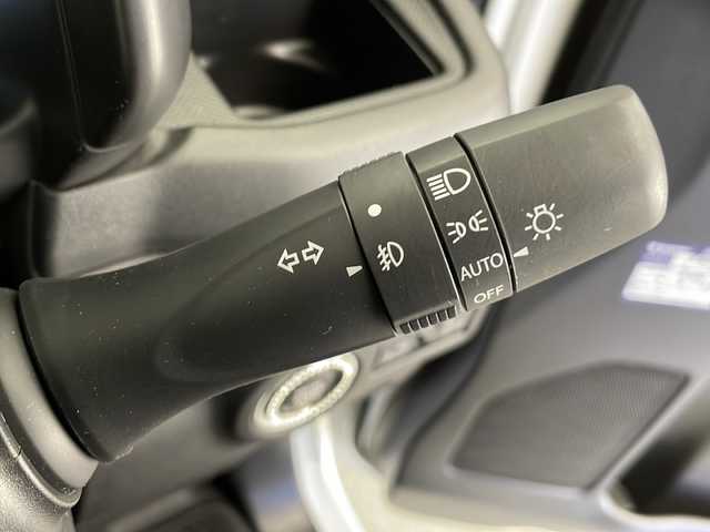 スズキ スペーシア カスタム HYBRID XS 長野県 2024(令6)年 0.8万km ピュアホワイトパール/ブラック2トーン 4WD/純正メモリナビ/フルセグ&USB&BT&AppleCarPlay&AndroidAuto/スズキセーフティーサポート/アダプティブクルーズコントロール/レーンキープアシスト/車線逸脱警報/衝突軽減ブレーキ/デュアルセンサーブレーキサポート/コーナーセンサー/ヘッドアップディスプレイ/標識認識機能/先行車発進告知/前後ドライブレコーダー/両側パワースライドドア/ハーフレザーシート/前席シートヒーター/ステアリングスイッチ/ステアリングヒーター/2列目サンシェード/全方位カメラ/ビルトインETC/LEDヘッドライト/オートライト/フロントフォグランプ/電動格納ミラー/ウィンカーミラー/ドアミラーヒーター/電動ホールド/オートホールド/純正15インチAW装着/純正フロアマット/純正ドアバイザー/プッシュスタート/スマートキー/取扱説明書/新車保証書