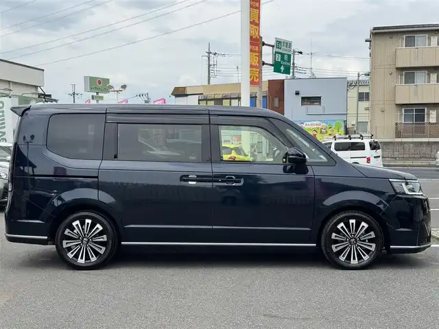 ホンダ ステップワゴン スパーダ eHEV プレミアムライン 千葉県 2024(令6)年 1.3万km ミッドナイトブルービームM ワンオーナー/ホンダセンシング /レーダークルーズコントロール/レーンキープアシスト/ブラインドスポットモニター/純正11.4インチナビ/フルセグTV/Bluetooth/カープレイ/バックカメラ/ハーフレザーシート/シートヒーター（前席・2列目）/純正ETC2.0/純正ドライブレコーダー/純正フロアマット/純正17インチAW/革巻きステアリング/プッシュスタート/スマートキー/保証書・取説/スペアキー