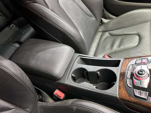アウディ Ａ５ SB 2．0 TFSI クワトロ 千葉県 2014(平26)年 7.8万km グレイシアホワイトメタリック ＡＣＣ　/黒革　/ナビ　/ＴＶ　/Ｂｌｕｅｔｏｏｔｈ接続　/Ｂカメラ　/シートＨ　/電動シート　/アシスタンスＰＫＧ　/サイドアシスト　/アクティブレーンアシスト　/ＨＩＤヘッドライト　/社外２０インチＡＷ　/純正ＡＷ有り