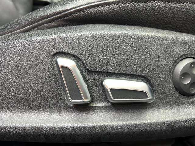 アウディ Ａ５ SB 2．0 TFSI クワトロ 千葉県 2014(平26)年 7.8万km グレイシアホワイトメタリック ＡＣＣ　/黒革　/ナビ　/ＴＶ　/Ｂｌｕｅｔｏｏｔｈ接続　/Ｂカメラ　/シートＨ　/電動シート　/アシスタンスＰＫＧ　/サイドアシスト　/アクティブレーンアシスト　/ＨＩＤヘッドライト　/社外２０インチＡＷ　/純正ＡＷ有り