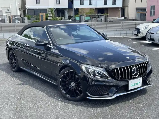メルセデス・ベンツ Ｃ１８０ カブリオレ スポーツ 茨城県 2017(平29)年 3.2万km オブシディアンブラック /登録時走行距離/　　　　　　　31874キロ/純正ナビ/バックカメラ/地デジ/赤革シート/エアシート/ブルメスタスピーカー/クルーズコントロール/ETC/新車時整備手帳/　　【保証書】/取扱説明書/R6/7記録簿/