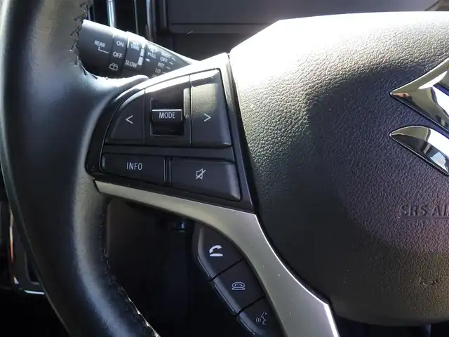 スズキ ソリオ バンディット HV MV 千葉県 2020(令2)年 2.4万km ピュアホワイトP 衝突軽減ブレーキ/両側電動スライドドア/純正SDナビ/（DVD/FM/AM/Bluetooth/USB）/フルセグTV/全方位カメラ/レーンキープアシスト/コーナーセンサー/横滑り防止装置装置/前席シートヒーター/ETC/電動格納ミラー/LEDヘッドライト/オートライト/純正15インチAW/フロアマット/プッシュスタート/スペアキー