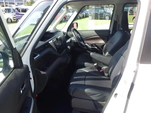 スズキ ソリオ バンディット HV MV 千葉県 2020(令2)年 2.4万km ピュアホワイトP 衝突軽減ブレーキ/両側電動スライドドア/純正SDナビ/（DVD/FM/AM/Bluetooth/USB）/フルセグTV/全方位カメラ/レーンキープアシスト/コーナーセンサー/横滑り防止装置装置/前席シートヒーター/ETC/電動格納ミラー/LEDヘッドライト/オートライト/純正15インチAW/フロアマット/プッシュスタート/スペアキー