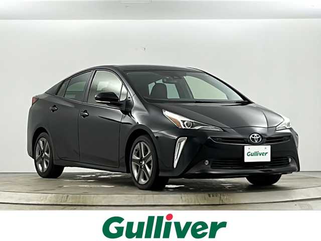トヨタ プリウス S ツーリングセレクション 愛知県 2022(令4)年 3.3万km アティチュードブラックマイカ レーントレーシングアシスト/プリクラッシュセーフティー/クリアランスソナー/パーキングサポートブレーキ/ロードサインアシスト/ふらつき警報/先行車発進告知/純正ディスプレイオーディオ/・AM/FM/・Bluetooth/・Miracast/・フルセグTV/パノラミックビューモニター/革巻きステアリング/レーダークルーズコントロール/ステアリングスイッチ/ビルトインETC/レザーシート/前席シートヒーター/LEDヘッドライト/フォグランプ/オートヘッドライト/オートマチックハイビーム/AC100V/純正アルミホイール/純正フロアマット