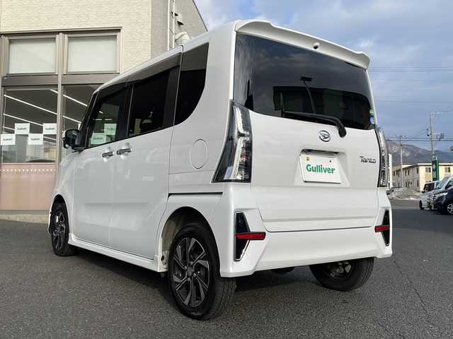 ダイハツ タント カスタム X 山形県 2021(令3)年 5.3万km シャイニングホワイトパール ・ワンオーナー/・４WD/・ナビ/フルセグ/CD/DVD/Bluetooth/・バックカメラ/・ビルトインETC/・衝突被害軽減システム/・踏み間違い抑制装置/・レーンキープアシスト/・横滑り防止装置/・先行車発進お知らせ/・標識検知/・LEDヘッドライト/・両側ワンタッチパワースライドドア/・ステアリングスイッチ/・D席ロングスライド/・リアドアロールサンシェード/・純正AW/・純正マット/・スペアキー1本/・保証書/・取扱説明書