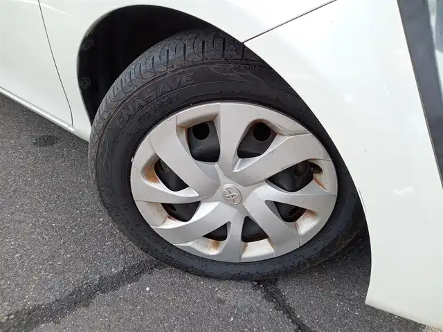 トヨタ シエンタ X Vパッケージ 福井県 2016(平28)年 6.7万km ホワイトパールクリスタルシャイン 純正USB/CDチューナー/横滑り防止装置/アイドリングストップ/両側スライドドア/純正フロアマット/ダブルエアバッグ/三列シート/リモコンキー