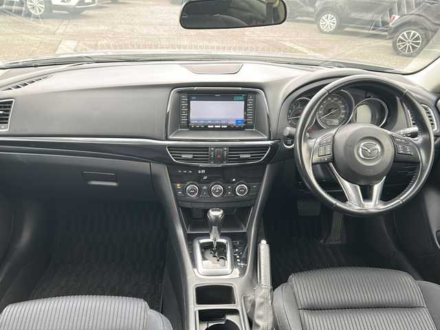 マツダ アテンザ セダン 20S 富山県 2013(平25)年 5.9万km アルミニウムメタリック スマートキー/社外メモリーナビ(C9P8)/DVD/BT/フルセグTV/USB/AUX/バックカメラ/電格ウィンカーミラー/フォグランプ/パドルシフト/クルーズコントロール/皮巻きステアリング/プッシュスタート/アイドリングストップ/ヘッドライトレベライザー/オートライト/純正17インチAW/横滑り防止装置/保証書・取説/社外AWスタッドレス車載(215/65R16)