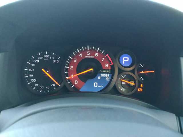 日産 ＧＴ－Ｒ ニスモ 静岡県 2016(平28)年 3.1万km アルティメイトメタルシルバー 2016Yモデル/NISMOスポーツリセッティング/純正コネクトナビ/フルセグテレビ/Bluetooth/AUX・USB・iPod/BOSEサウンドシステム/RECAROハーフレザー/ビルシュタイン製サスペンション/RAYZ製20インチアルミ/ADVAN NEOVA(AD09)/ブレンボ製キャリパー/クルーズコントロール/パドルシフト/ドライブレコーダー/スマートキー/フロアマット/ETC/新車保証書/取扱説明書/スポリセ保証書