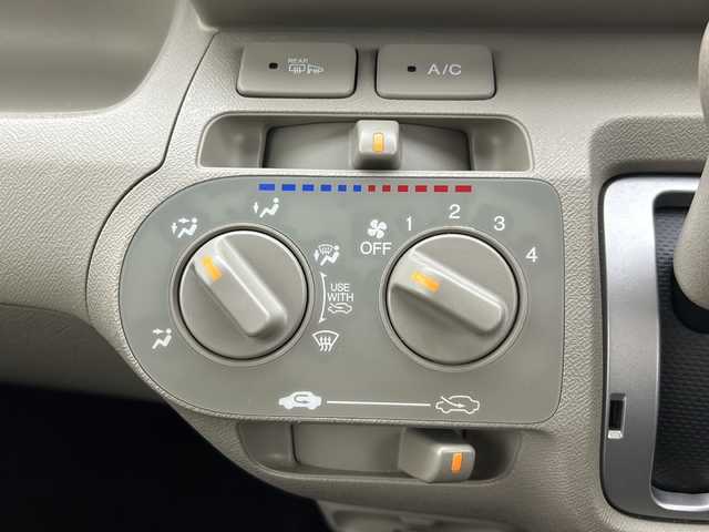 ホンダ ライフ G 秋田県 2012(平24)年 8.3万km ナイトホークブラックパール 4WD/社外メモリナビ（AM/FM/AUX）/ETC/電動格納ドアミラー/ドアミラーヒーター/ヘッドライトレベライザー/純正フロアマット/リモコンキー/Wエアバッグ/ABS
