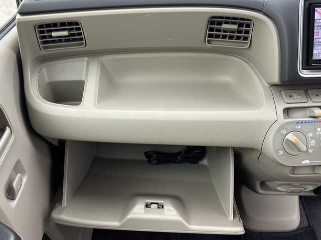 ホンダ ライフ G 秋田県 2012(平24)年 8.3万km ナイトホークブラックパール 4WD/社外メモリナビ（AM/FM/AUX）/ETC/電動格納ドアミラー/ドアミラーヒーター/ヘッドライトレベライザー/純正フロアマット/リモコンキー/Wエアバッグ/ABS
