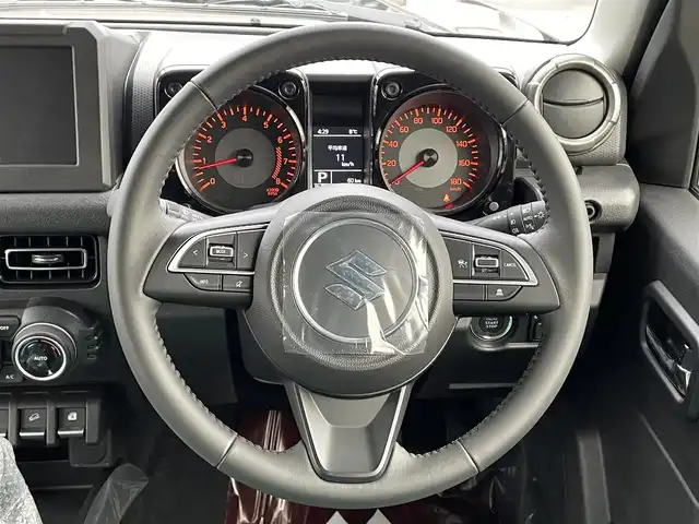 スズキ ジムニー ノマド FC 道北・旭川 2025(令7)年 0.1千km 黒 ワンオーナー/クルーズコントロール/前席シートヒーター/LEDヘッドライト/プッシュスタート/スマートキー/純正フロアマット/純正ドアバイザー