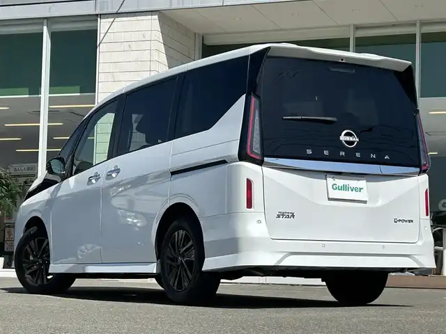 日産 セレナ 兵庫県 2024(令6)年 0.3万km プリズムホワイト 純正12.3型アドバンスドライブアシストディスプレイ/BTオーディオ/フルセグテレビ/アラウンドビューモニター/ビルトインETC/前後ドライブレコーダー/デジタルインナーミラー/LEDヘッドライト/オートライト/両側パワースライドドア/電動パーキングブレーキ