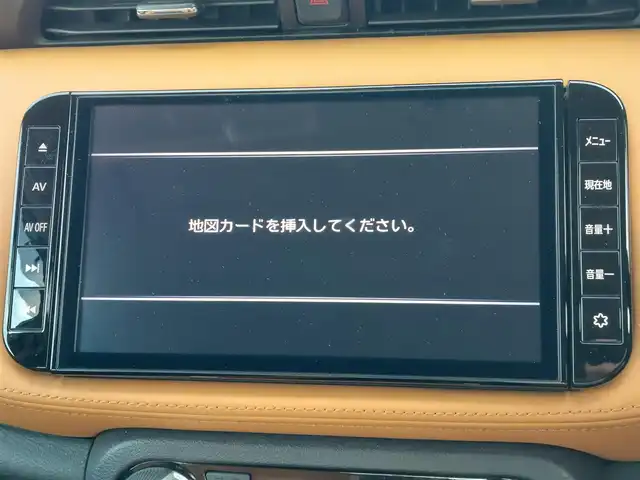日産 キックス X ツートーンインテリアED 東京都 2022(令4)年 2万km ブリリアントホワイトパール エマージェンシーブレーキ/プロパイロット/車線逸脱防止支援/コーナーセンサー/アラウンドビューモニター/インテリジェントルームミラー/プッシュスタート/純正ナビ/フルセグTV/ETC/ドライブレコーダー/革シート/シートヒーター/ステアリングヒーター/LEDヘッドライト/オートライト/ドアバイザー/17インチ純正アルミホイール/スマートキー