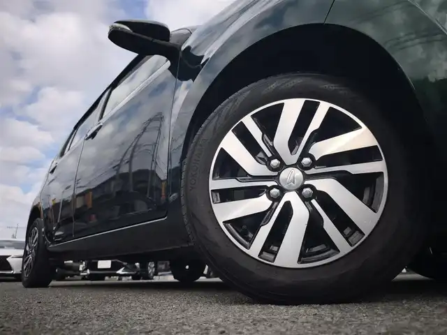 ダイハツ ブーン スタイル SAⅢ 熊本県 2019(平31)年 7.5万km ダークエメラルドマイカ 純正ナビ（NSZN-W69D）/【フルセグTV/CD/DVD/Bluetooth】/バックカメラ/衝突被害軽減ブレーキ/コーナーセンサー/オートLEDヘッドライト/ウィンカーミラー/アイドリングストップ/純正14インチAW/ドライブレコーダー/ETC/プッシュスタート/ステアリングスイッチ/純正フロアマット/純正ドアバイザー/横滑り防止/盗難防止装置/保証書/取扱説明書