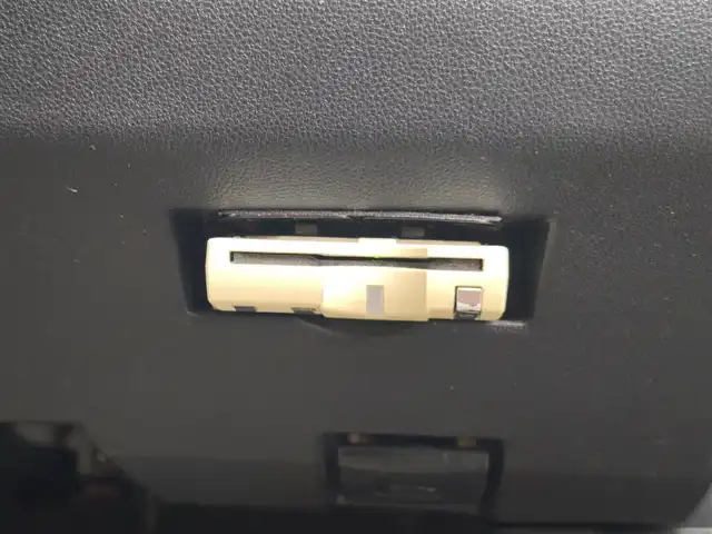 ダイハツ ブーン スタイル SAⅢ 熊本県 2019(平31)年 7.5万km ダークエメラルドマイカ 純正ナビ（NSZN-W69D）/【フルセグTV/CD/DVD/Bluetooth】/バックカメラ/衝突被害軽減ブレーキ/コーナーセンサー/オートLEDヘッドライト/ウィンカーミラー/アイドリングストップ/純正14インチAW/ドライブレコーダー/ETC/プッシュスタート/ステアリングスイッチ/純正フロアマット/純正ドアバイザー/横滑り防止/盗難防止装置/保証書/取扱説明書