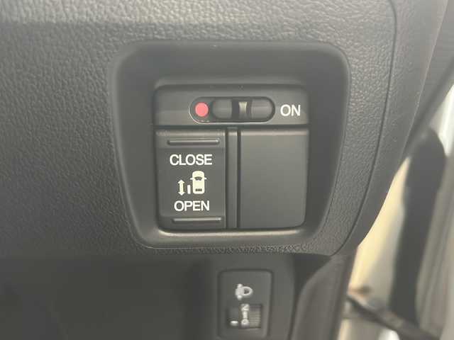 ホンダ Ｎ ＢＯＸ G Lパッケージ 道東・釧路十勝 2017(平29)年 9.4万km プレミアムホワイトパールⅡ 純正メモリーナビ/　フルセグTV/Bluetooth/　CD/DVD/USB/片側パワースライドドア/バックカメラ/ETC/ステアリングスイッチ/シートヒーター/純正フロアマット/スマートキー