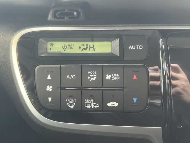 ホンダ Ｎ ＢＯＸ G Lパッケージ 道東・釧路十勝 2017(平29)年 9.4万km プレミアムホワイトパールⅡ 純正メモリーナビ/　フルセグTV/Bluetooth/　CD/DVD/USB/片側パワースライドドア/バックカメラ/ETC/ステアリングスイッチ/シートヒーター/純正フロアマット/スマートキー