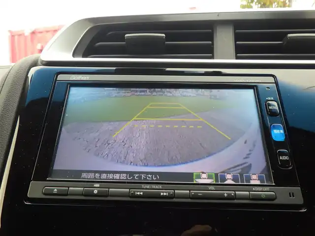 ホンダ フィット ハイブリット L ホンダセンシング 千葉県 2017(平29)年 5.2万km プレミアムホワイトパールⅡ CTBA（シティブレーキアクティブシステム）　/純正メモリーナビ/地デジTV/【DVD/CD再生機能　Bluetooth接続】/バックカメラ/ハーフレザーシート/革巻きステアリング/ETC/LEDヘッドライト/ウインカーミラー/サイド/カーテンエアバッグ/Honda スマートキー