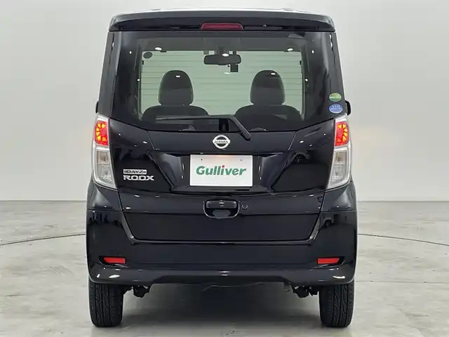 日産 デイズ ルークス X 福岡県 2017(平29)年 3.1万km ブラック 純正ナビ（ＢＴ，フルセグＴＶ）　/全方位カメラ　/ＥＴＣ　/前方ドライブレコーダー　/エマージェンシーブレーキ　/横滑り防止装置　/アイドリングストップ　/片側電動スライドドア　/プッシュスタート　/純正１５インチＡＷ
