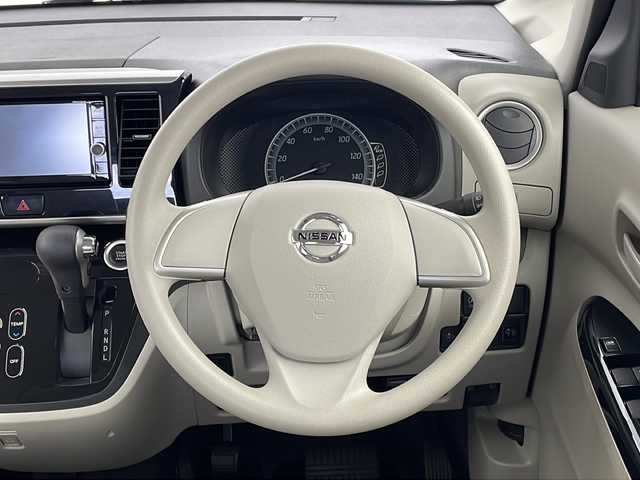 日産 デイズ ルークス X 福岡県 2017(平29)年 3.1万km ブラック 純正メモリナビ　/　フルセグTV/Bluetooth/CD/DVD/USB/アラウンドビューモニター/ETC/ドライブレコーダー(ZDR-012)/片側パワースライドドア/衝突被害軽減ブレーキ/横滑り防止装置/アイドリングストップ/禁煙車