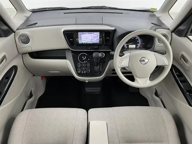 日産 デイズ ルークス X 福岡県 2017(平29)年 3.1万km ブラック 純正ナビ（ＢＴ，フルセグＴＶ）　/全方位カメラ　/ＥＴＣ　/前方ドライブレコーダー　/エマージェンシーブレーキ　/横滑り防止装置　/アイドリングストップ　/片側電動スライドドア　/プッシュスタート　/純正１５インチＡＷ
