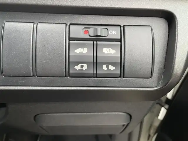 ホンダ ステップワゴン スパーダSHDDナビスマートスタイル 福島県 2009(平21)年 8.8万km プレミアムホワイトパール ４WD/両側パワースライドドア /社外SDナビ/フルセグテレビ/バックカメラ/Bluetooth接続/ETC/純正16インチAW/HIDヘッドライト/保証書