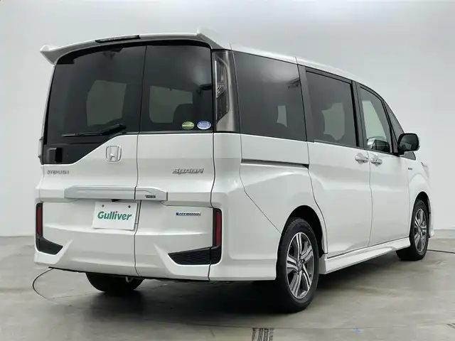 ホンダ ステップワゴン スパーダ ハイブリッド G ホンダセンシング 岡山県 2018(平30)年 5.6万km プラチナホワイトパール 純正ナビ VXM-194VFi/・地デジ/Bluetooth/DVD/CD/バックカメラ/両側パワースライドドア/ビルトインETC/ホンダセンシング /アダプティブクルーズコントロール/LEDヘッドライト/オートライト/プッシュスタート /スマートキー/フォグランプ/オートホールド /純正16インチアルミホイール